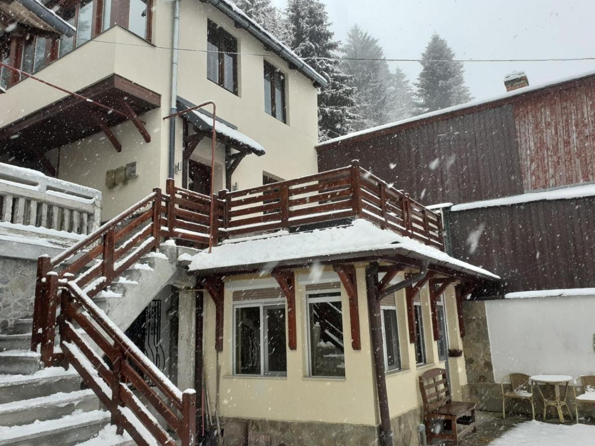 Old Bakery House Lejlighed Sinaia Eksteriør billede